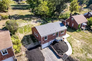 1227 Clifton Rd, Bethel Park, PA 15102 - Photo 5