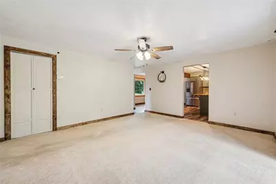 21 Andrews Ave, Derry Township, PA 15671 - Photo 11