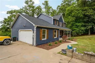 555 Hiawatha Rd, South Franklin, PA 15329 - Photo 33