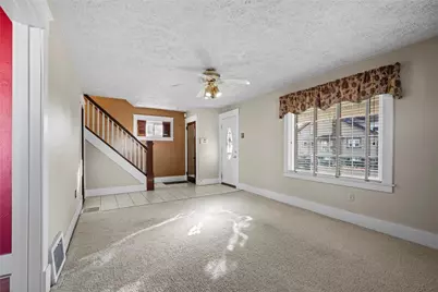 1007 Leslie St, Sharon, PA 16146 - Photo 3