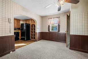 1007 Leslie St, Sharon, PA 16146 - Photo 9