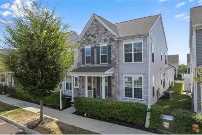 711 Withers Park Dr, Cranberry Township, PA 16066 - Photo 1