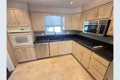 5534 Pocusset St, Pittsburgh, PA 15217 - Photo 13