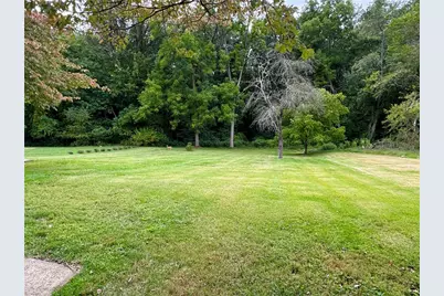 1810 Tony St, Shenango Township, PA 16101 - Photo 25