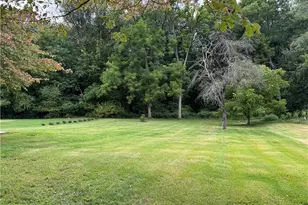 1810 Tony St, Shenango Township, PA 16101 - Photo 23