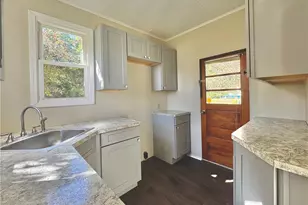 1810 Tony St, Shenango Township, PA 16101 - Photo 9