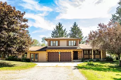 147 Gierlach Dr, Sugarcreek Boro, PA 16323 - Photo 1