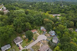 1613 Shawmut Dr, Pittsburgh, PA 15116 - Photo 5