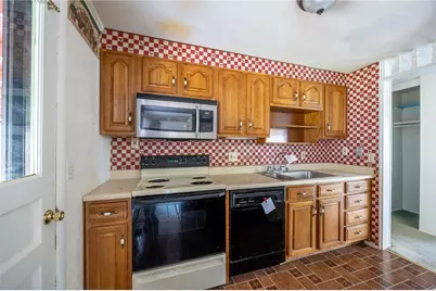 1613 Shawmut Dr, Pittsburgh, PA 15116 - Photo 13