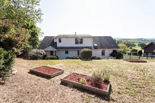 137 Mellingertown Rd, Mount Pleasant Township, PA 15666 - Photo 5
