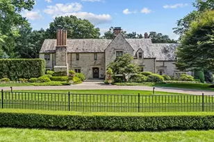 134 South Dr, Pittsburgh, PA 15238 - Photo 1