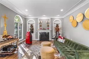 76 Fair Oaks Dr, Pittsburgh, PA 15238 - Photo 3