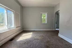 517 Electric St, New Castle, PA 16101 - Photo 3