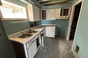 112 W 13th Ave, Tarentum, PA 15084 - Photo 9