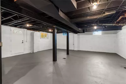 2085 Debrakeleer, Farrell, PA 16121 - Photo 17