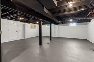 2085 Debrakeleer, Farrell, PA 16121 - Photo 17