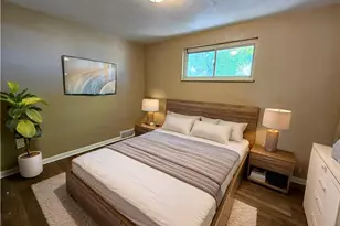 1406 Maryland Ave, West Mifflin, PA 15122 - Photo 5