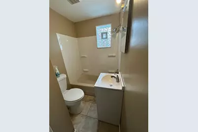 1406 Maryland Ave, West Mifflin, PA 15122 - Photo 7