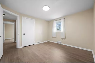 727 Scenery Dr, Elizabeth Twp/Boro, PA 15037 - Photo 9