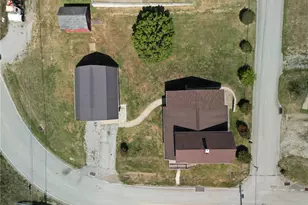 9 Meadow Dr, Somerset Twp, PA 15314 - Photo 3