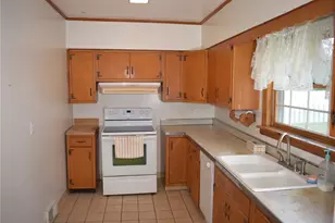 1137 Connellsville Rd, Washington Township, PA 15438 - Photo 3