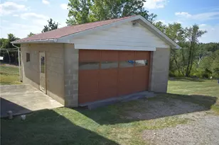 1137 Connellsville Rd, Washington Township, PA 15438 - Photo 33