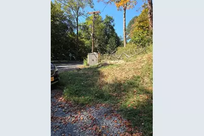 258 Spring Run Rd, Moon/Crescent Twp, PA 15046 - Photo 13