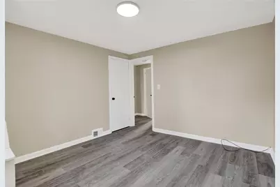 79 Beechmont Ave, Pittsburgh, PA 15229 - Photo 13