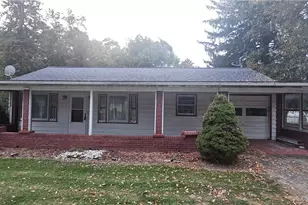 3109 Mercer Rd, Neshannock Township, PA 16105 - Photo 1