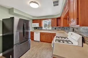 952 Fredericka Dr, South Park, PA 15236 - Photo 13