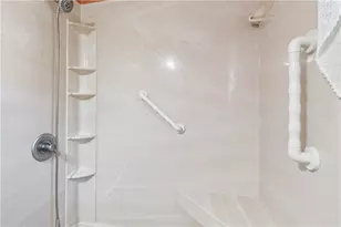 952 Fredericka Dr, South Park, PA 15236 - Photo 17