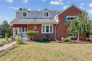 952 Fredericka Dr, South Park, PA 15236 - Photo 3