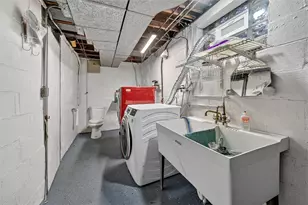 952 Fredericka Dr, South Park, PA 15236 - Photo 33