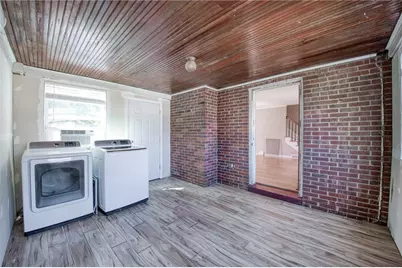 1729 Williamsburg Pl, Pittsburgh, PA 15235 - Photo 3