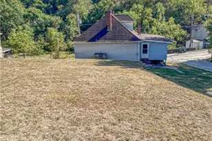 225 Lynn Rd, Brownsville, PA 15417 - Photo 7