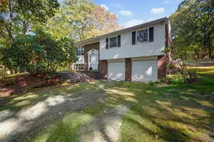 317 Sunset Dr, Economy, PA 15005 - Photo 1