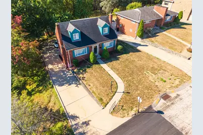 147 Peony Ave, Ross Twp, PA 15229 - Photo 1