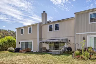 68 New London Dr, Oakmont, PA 15139 - Photo 3