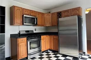 1920 Harcum Wy, Pittsburgh, PA 15203 - Photo 15