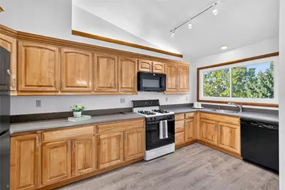 75 Coraopolis Road, Kennedy Township, PA 15108 - Photo 9