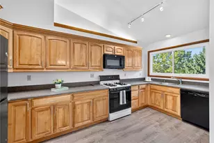 75 Coraopolis Rd, Kennedy Township, PA 15108 - Photo 9