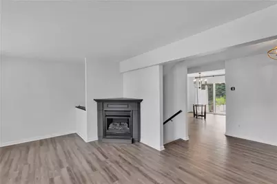 2002 Ashburn Ct, Penn Twp, PA 15644 - Photo 9