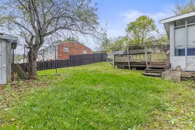 409 Cherrywood Dr, Pittsburgh, PA 15214 - Photo 35