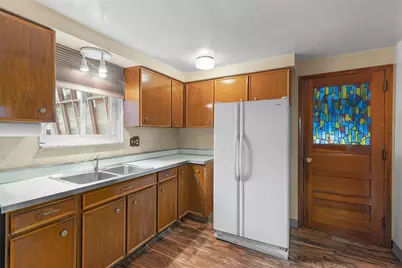 409 Cherrywood Dr, Pittsburgh, PA 15214 - Photo 11