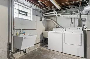 409 Cherrywood Dr, Pittsburgh, PA 15214 - Photo 29