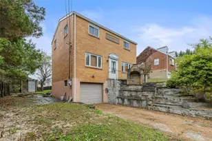 409 Cherrywood Dr, Pittsburgh, PA 15214 - Photo 1