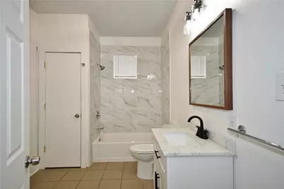 4627 Plummer Street, Pittsburgh, PA 15201 - Photo 17