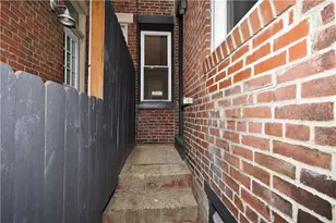 4627 Plummer St, Pittsburgh, PA 15201 - Photo 27
