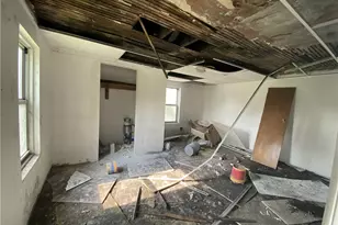 306 Federal St, Farrell, PA 16121 - Photo 13