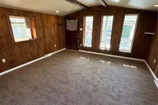 537 Indiana Ave, Glassport, PA 15045 - Photo 17